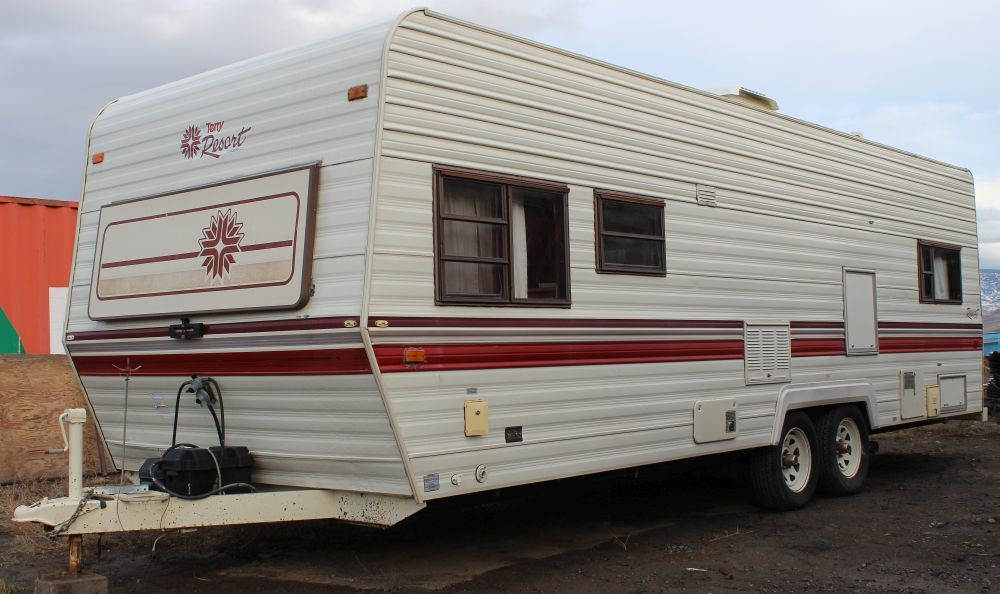 Fleetwood Terry Resort 26 ft Travel Trailer