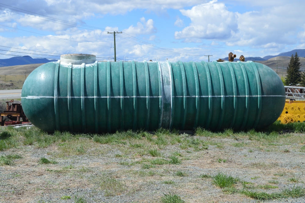10,000 Gallon Fiberglass Tank