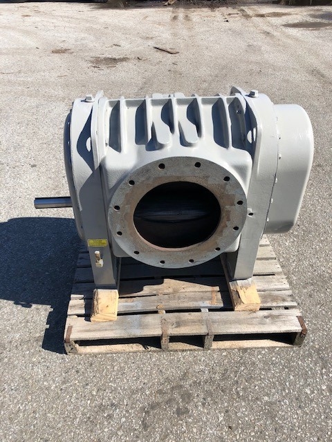 Souffleur volumétrique Sutorbilt 820V-4500