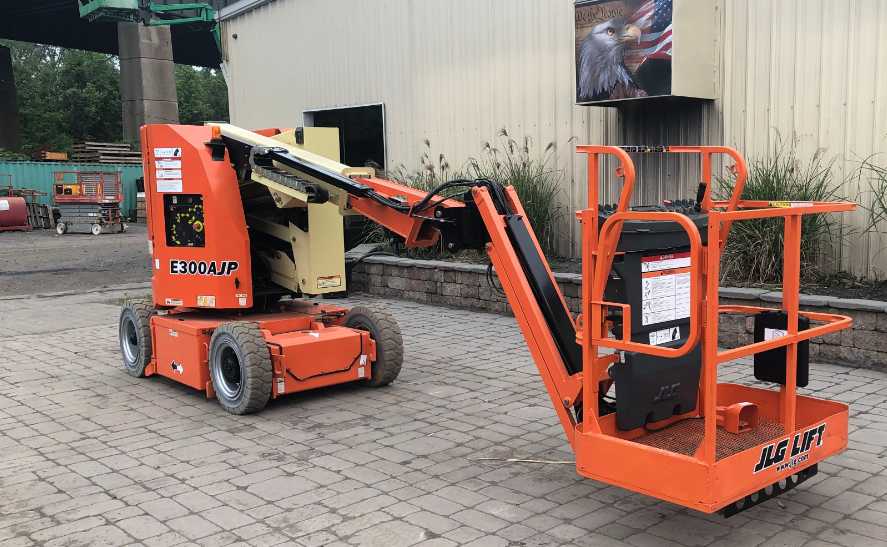 JLG E300AJP Boom Lift