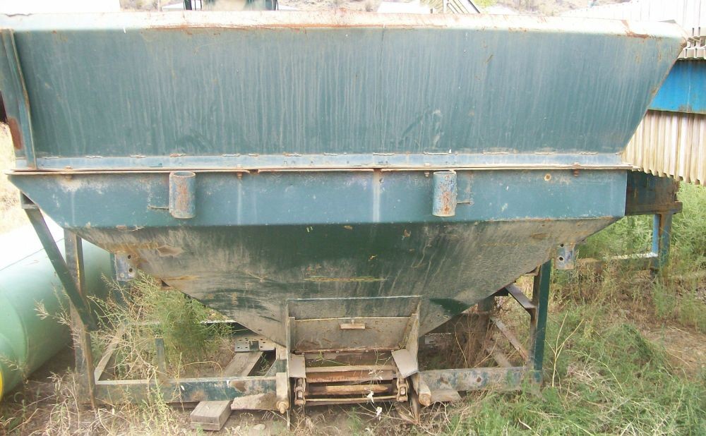 Hydraulic Drive Feeder