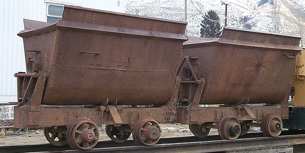 30 Cubic Foot Side Dump Mine Cars