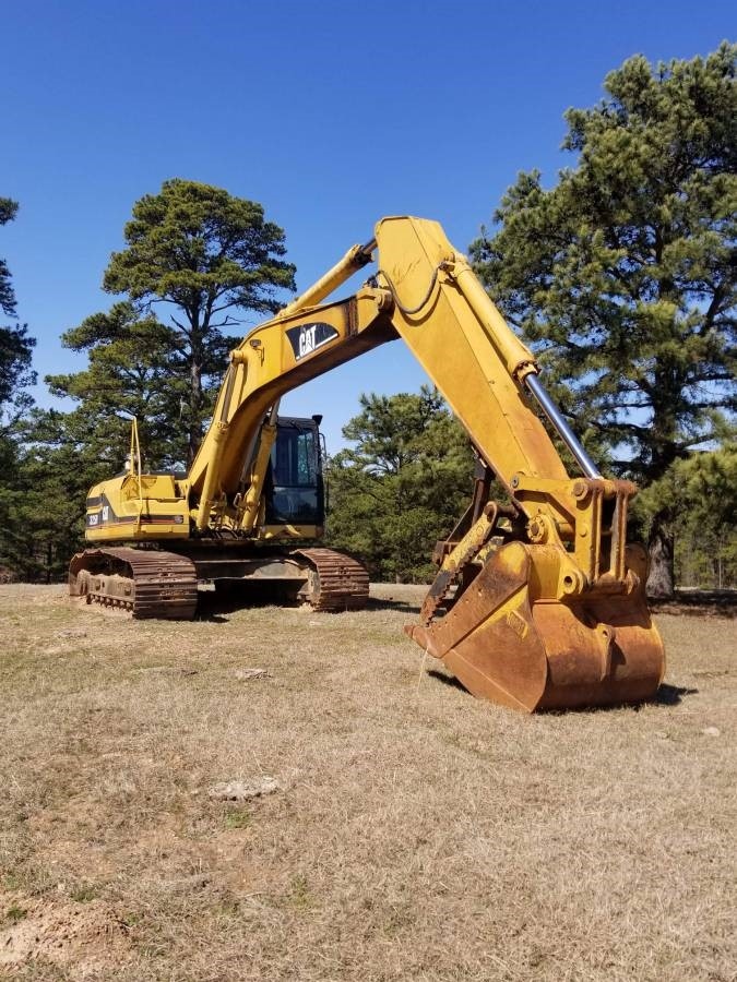 Caterpillar 325BL Excavator