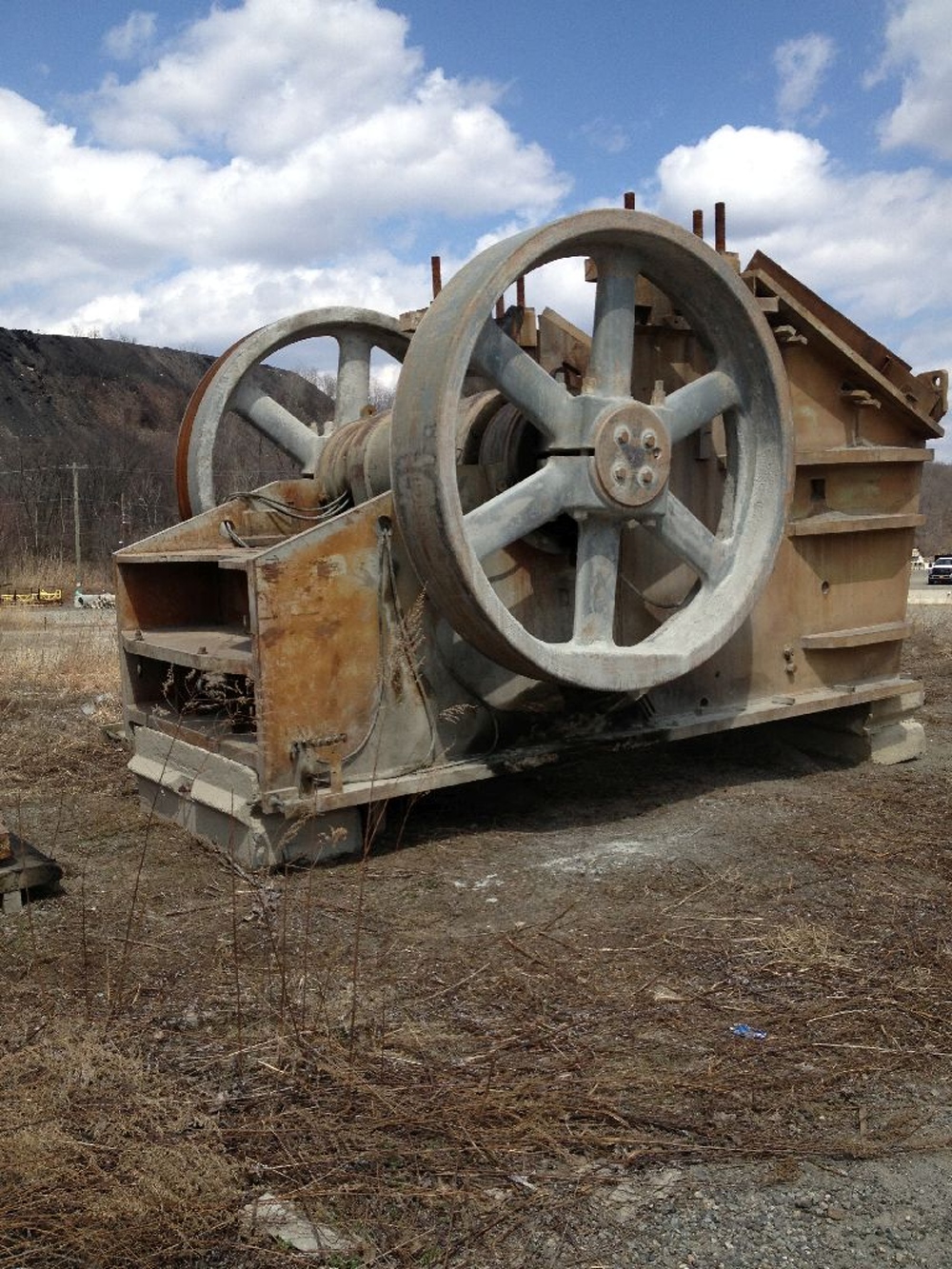 Kobe 54" x 74" Jaw Crusher