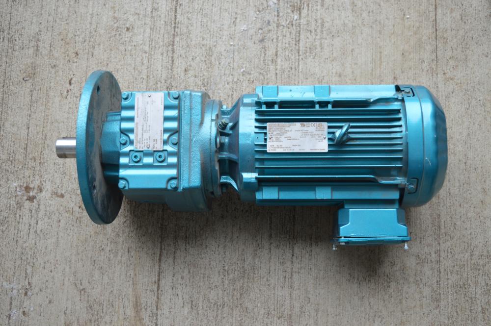 Reductor de Velocidad Sew-Eurodrive RF57/A