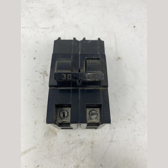 Disyuntor federal Pioneer de 30 amperios y 2 polos