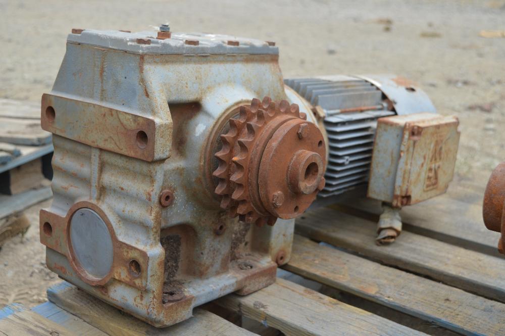 SEW-EuroDrive 90° Gearmotor