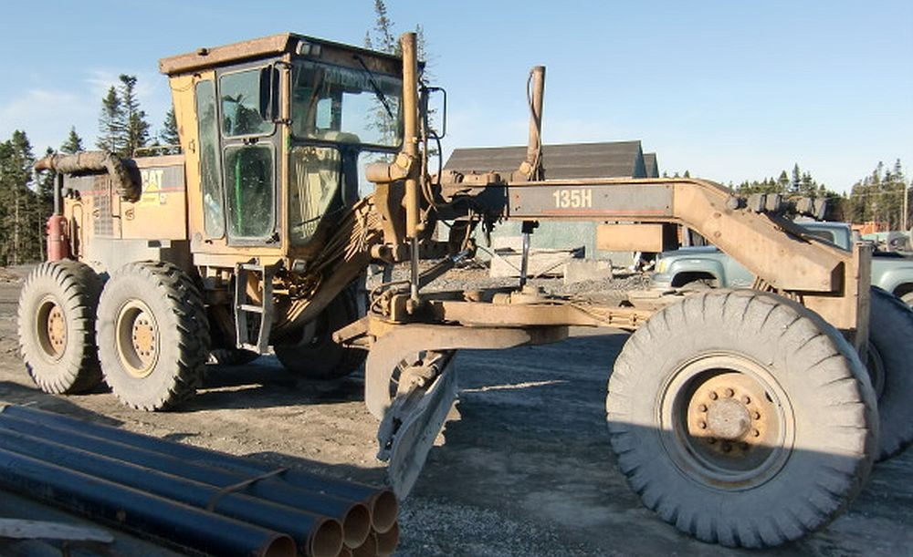 Caterpillar 135H Grader