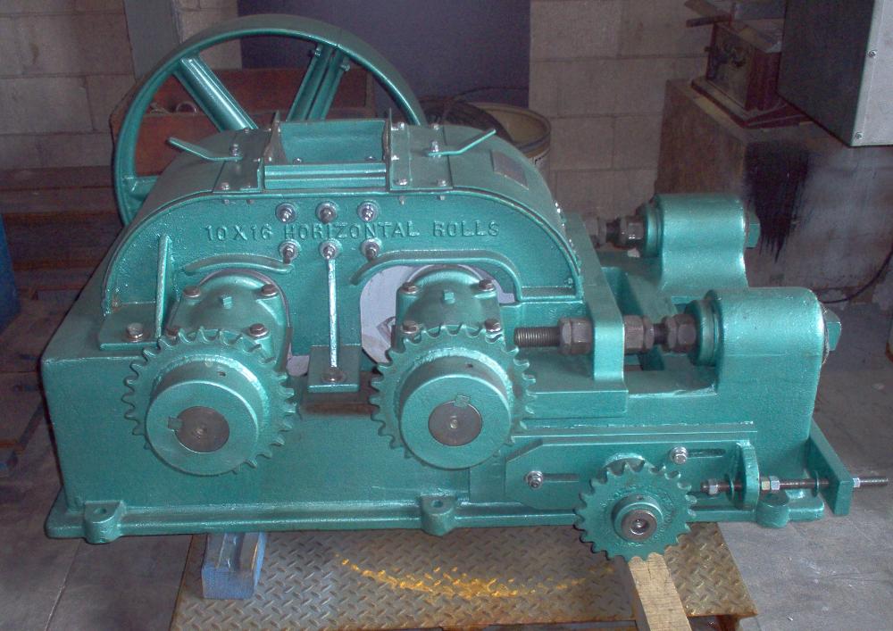 Denver 16" x 10" Roll Crusher