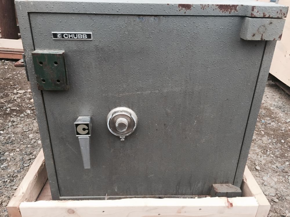 Chubb 26 in Cube Safe
