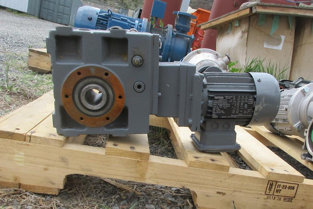Lenze GSS05-3M Helical Worm Gearmotor