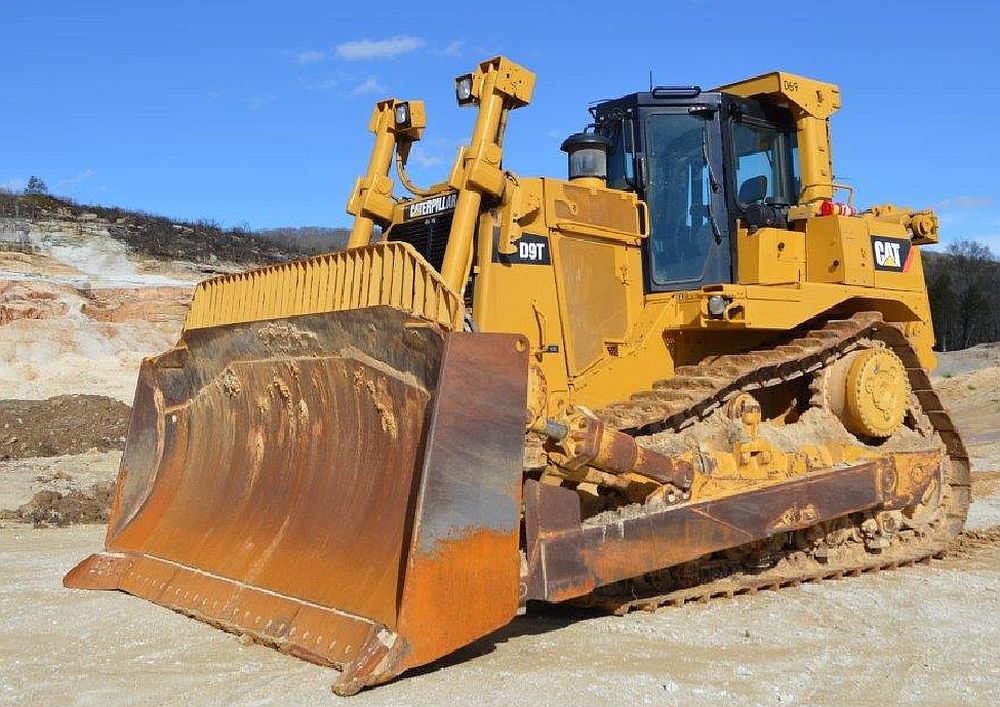 Caterpillar D9T Dozer