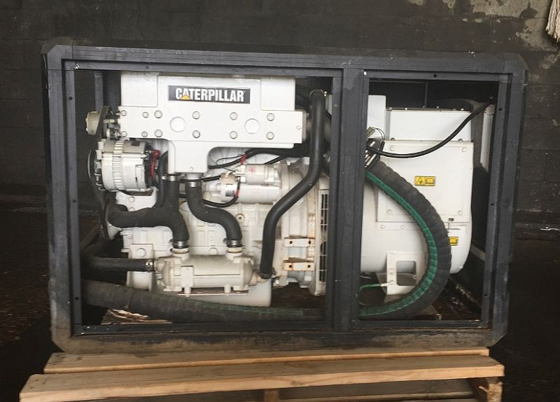Caterpillar 18 kW Marine Generator