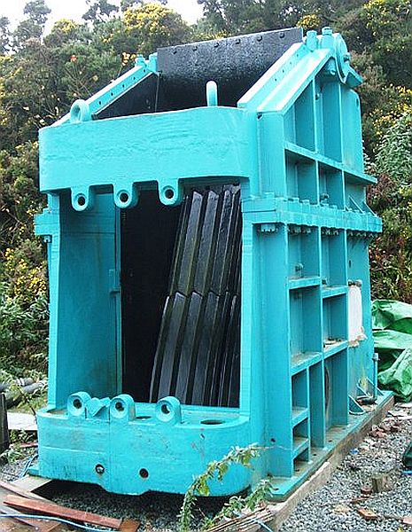 Kue-Ken 36 in x 48 in Heavy Duty Jaw Crusher