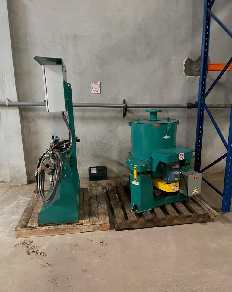 Knelson CD12 Gold Concentrator