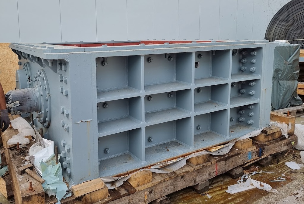 1,100 TPH ThyssenKrupp Double Roll Crusher