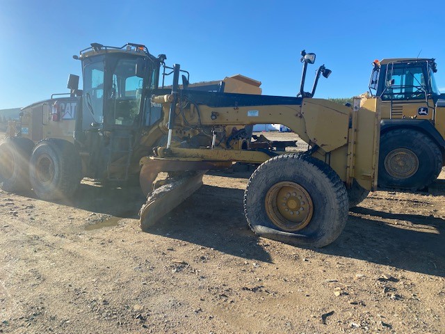 Niveleuse CAT 14M 2008
