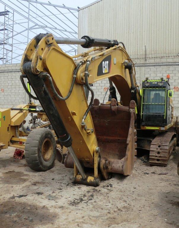 2019 CAT 349D2L Excavator