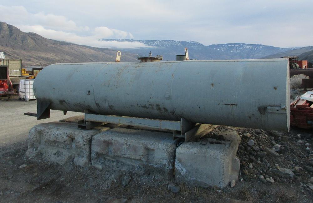 1400 Gallon Steel Tank