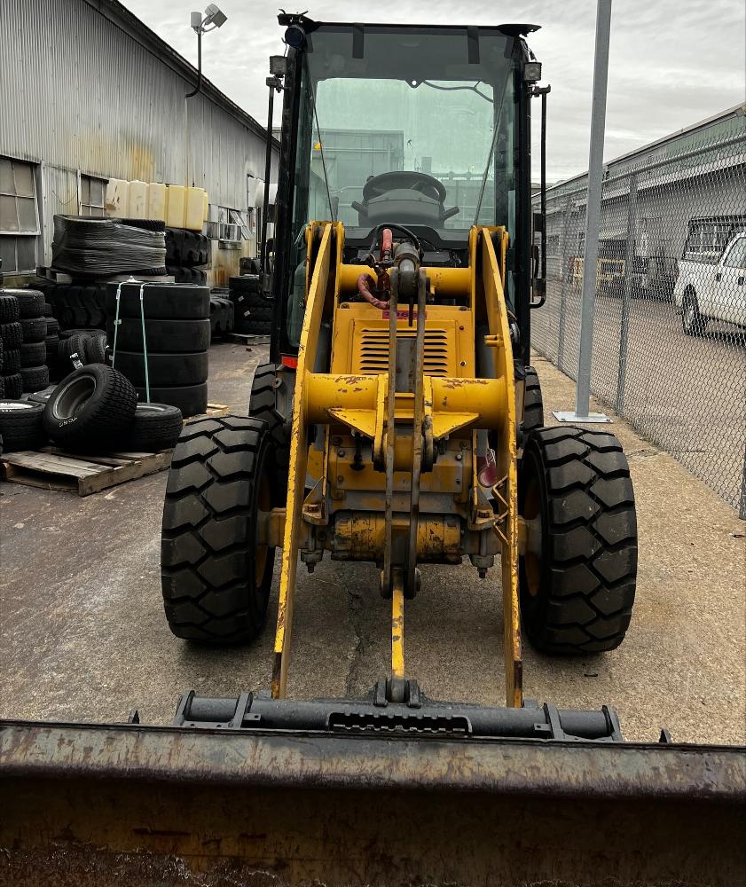 Caterpillar 903C Wheel Loader