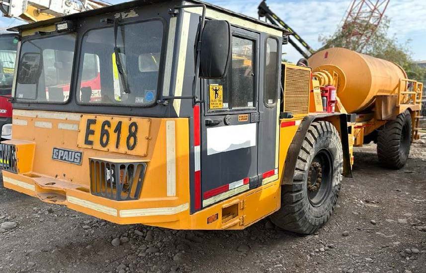 Paus Universa 50 Mixer Truck