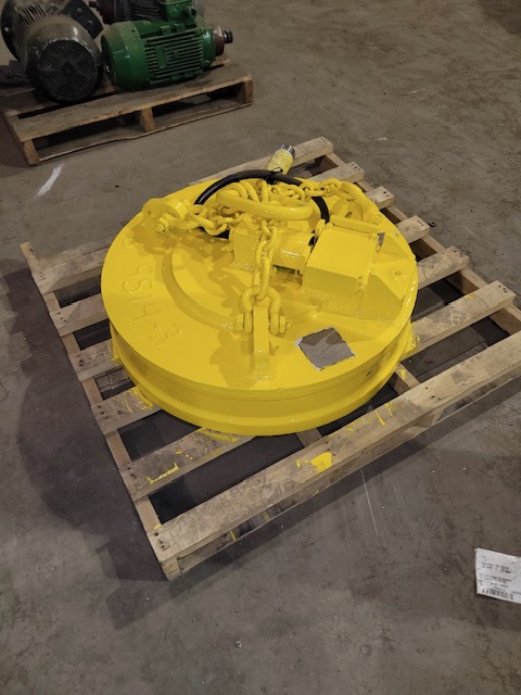 32in Walker Scrap Metal Magnet