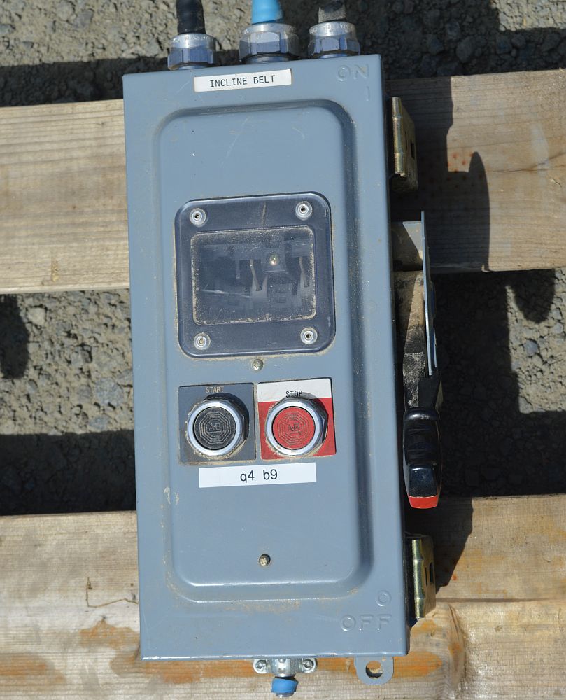 Desconectador No Fusible Square D de 30 Amp