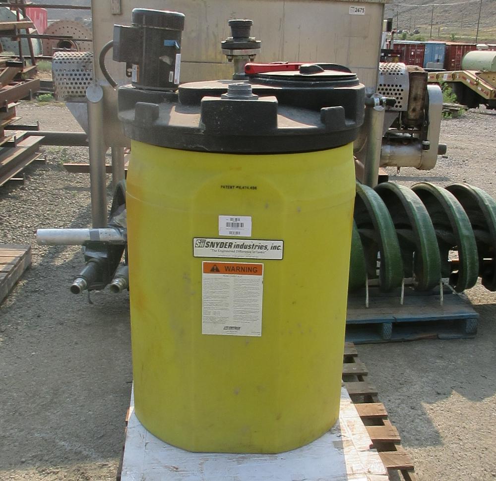 210 Gallon Plastic Mixing Tank