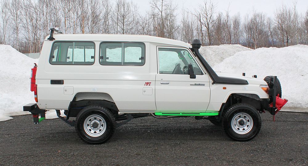 Toyota SPV11S Troop Carrier