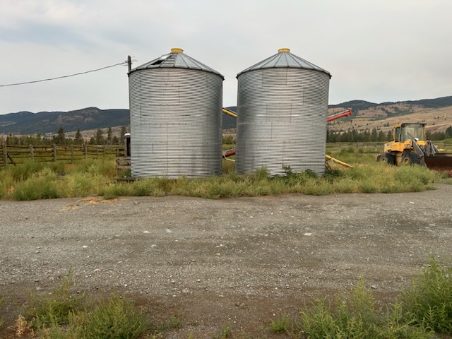 14 pieds de diamètre. Silos de stockage de 20 pieds de haut