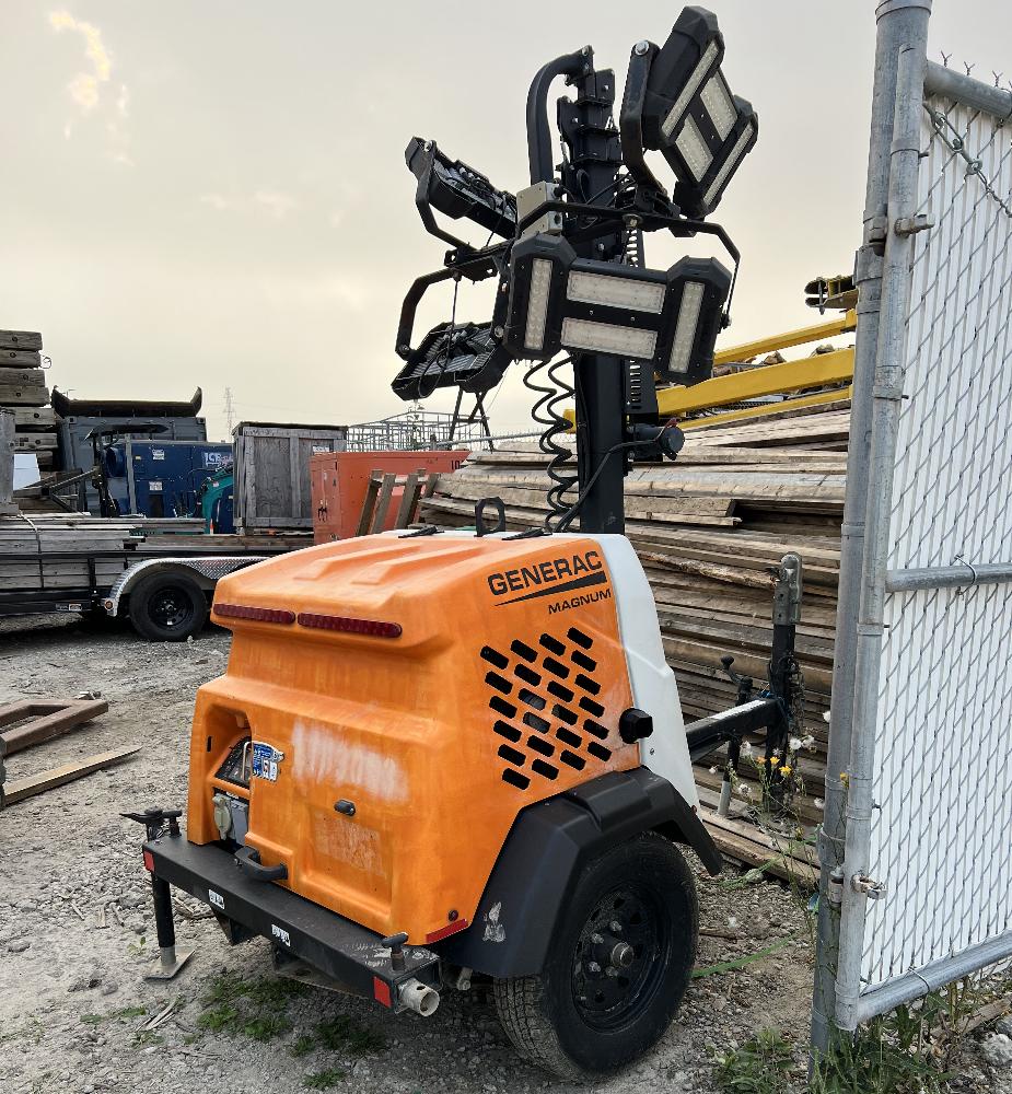 Torrez de Luz Generac Magnum
