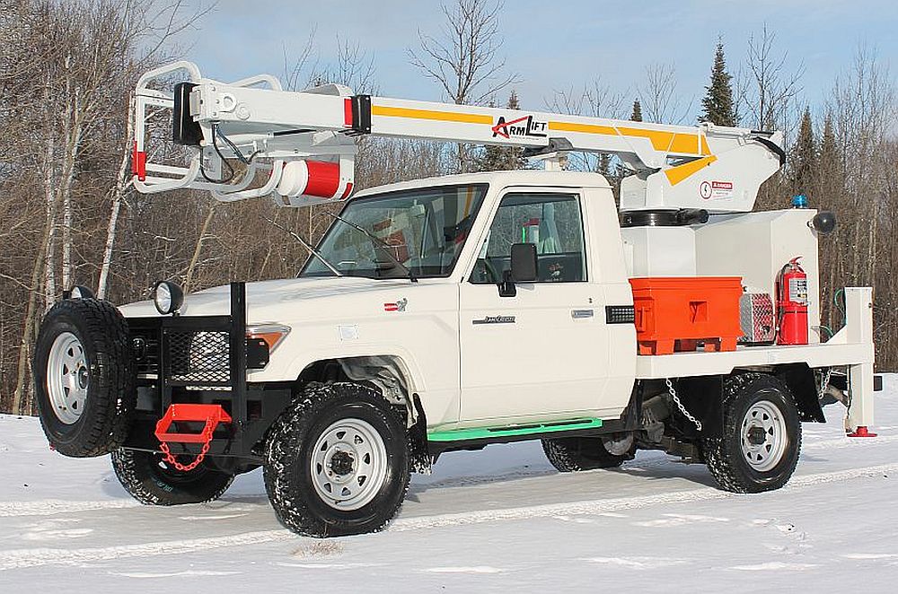 Camion utilitaire à levage aérien Toyota