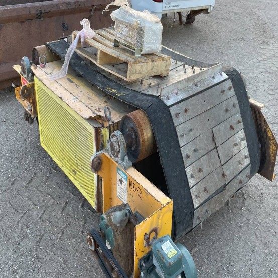 Trio CR48 Self-Cleaning Electro Magnetic Separator