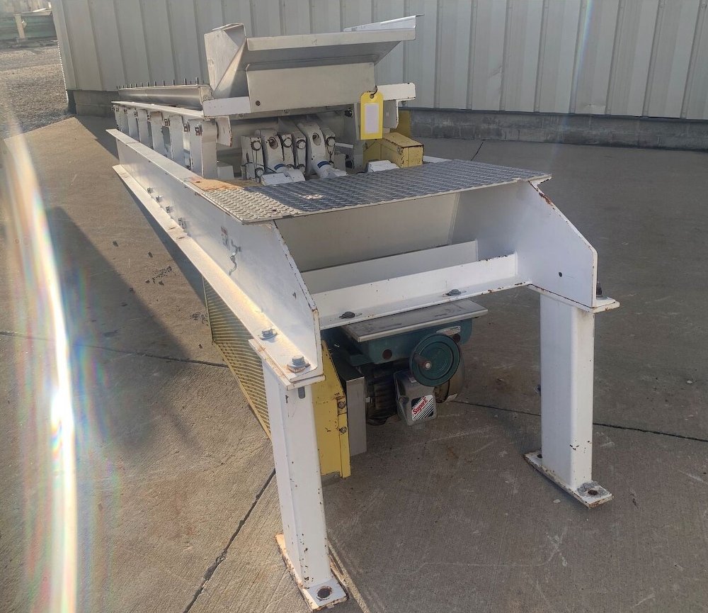 21in Wide x 12ft Long Vibrating Conveyor