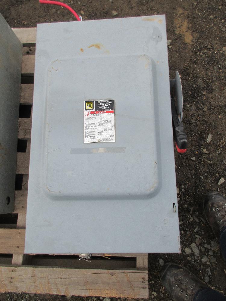 Desconectador Fusible Square D de 200 amp