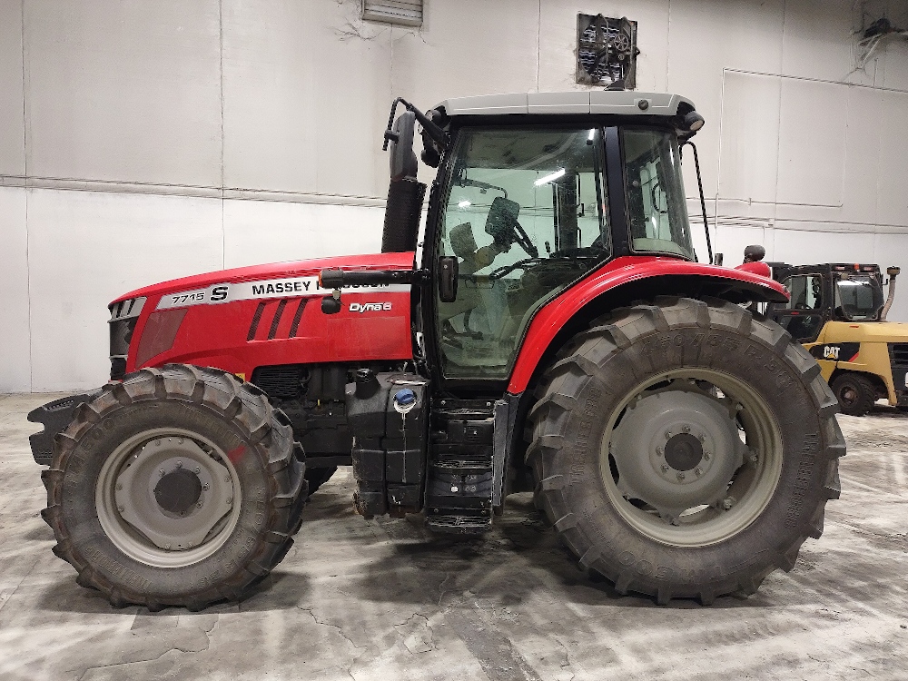 2021 Massey Ferguson MF 7715S Tractor