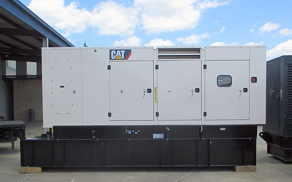 Caterpillar 600 kW Diesel Generator