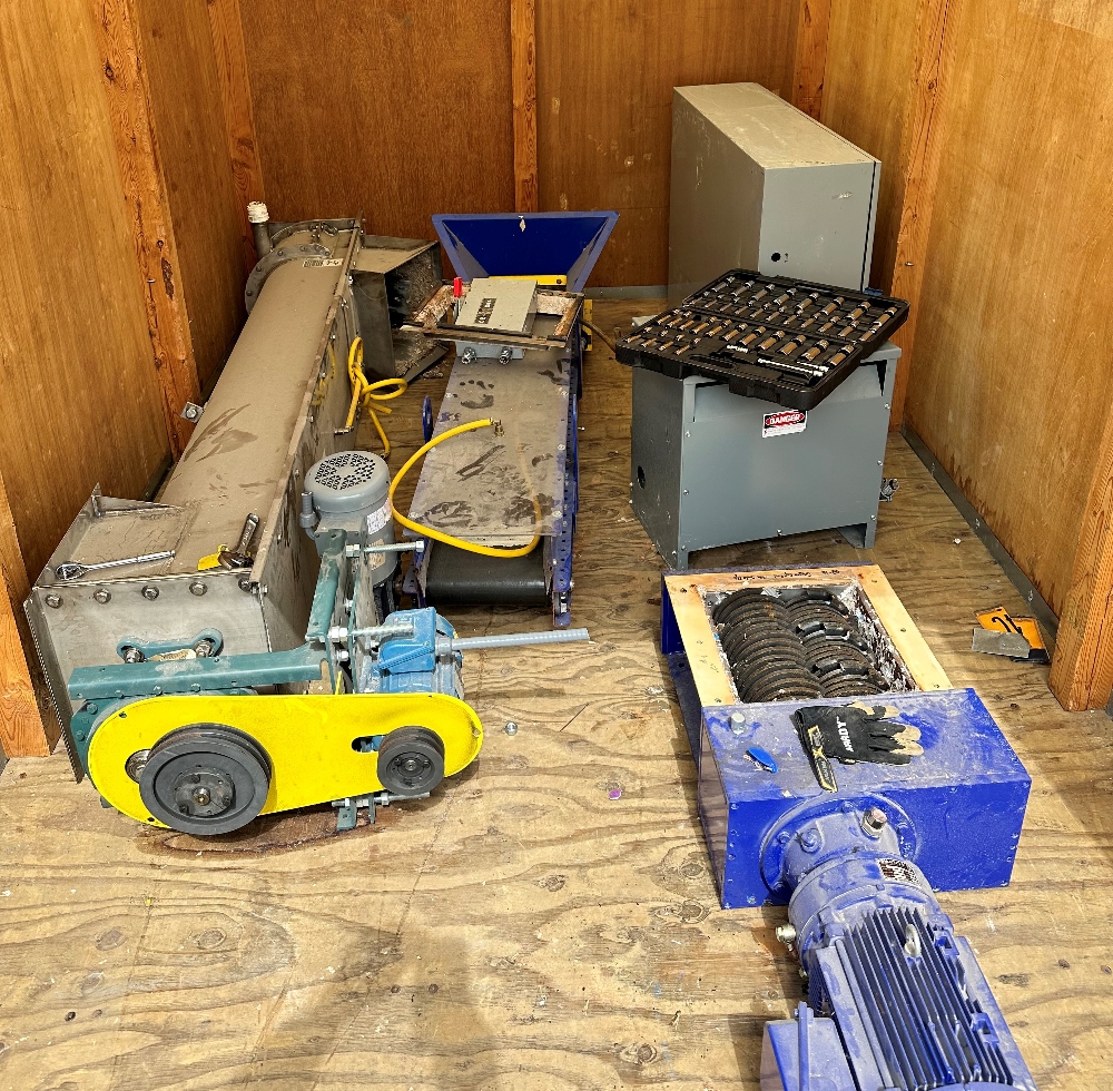 Shred-Tech ST-10E Waste Container Reduction System