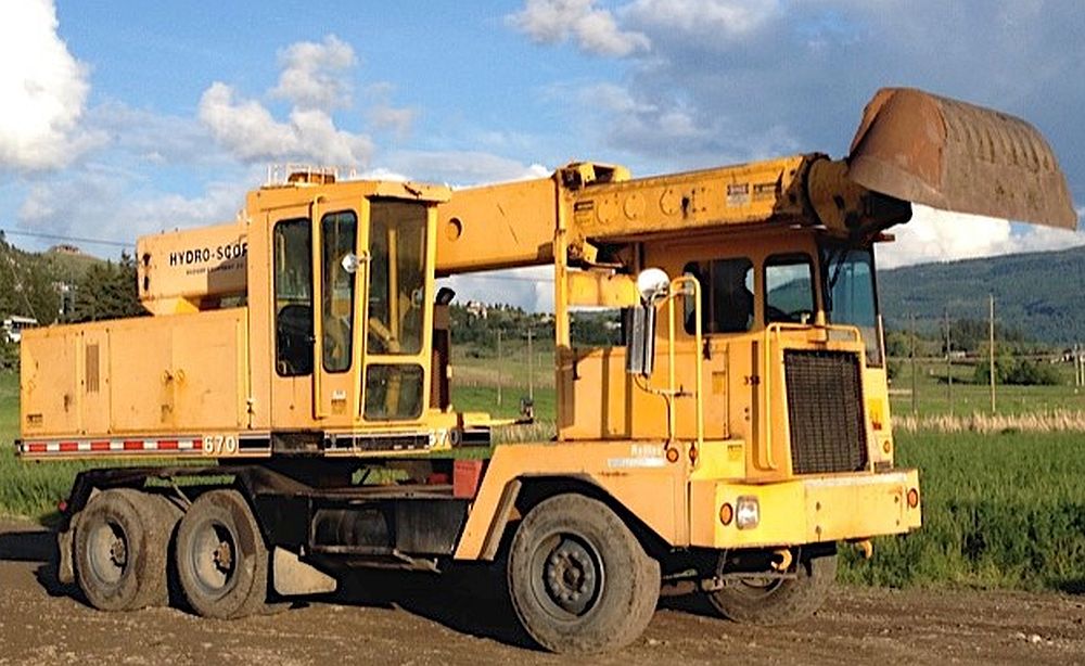 Badger 670 Excavator