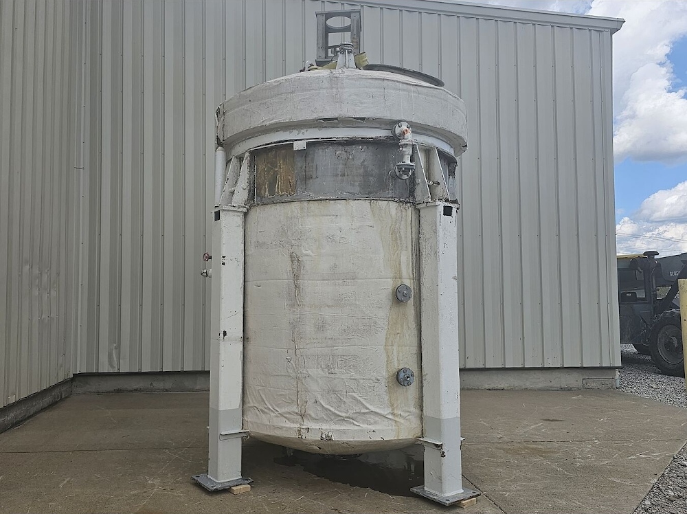 2,200 Gallon SS Jacketed Pressure Mix Tank with 7.5HP Agitator