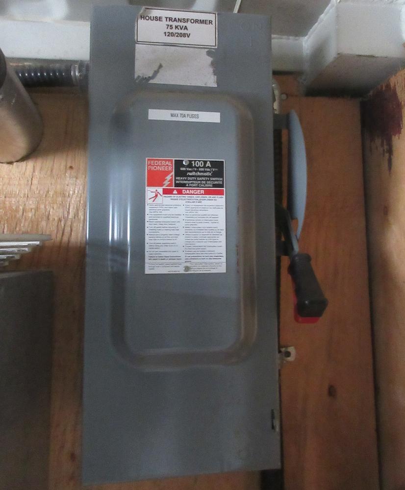 Federal Pioneer 100 Amp Fusible Disconnect