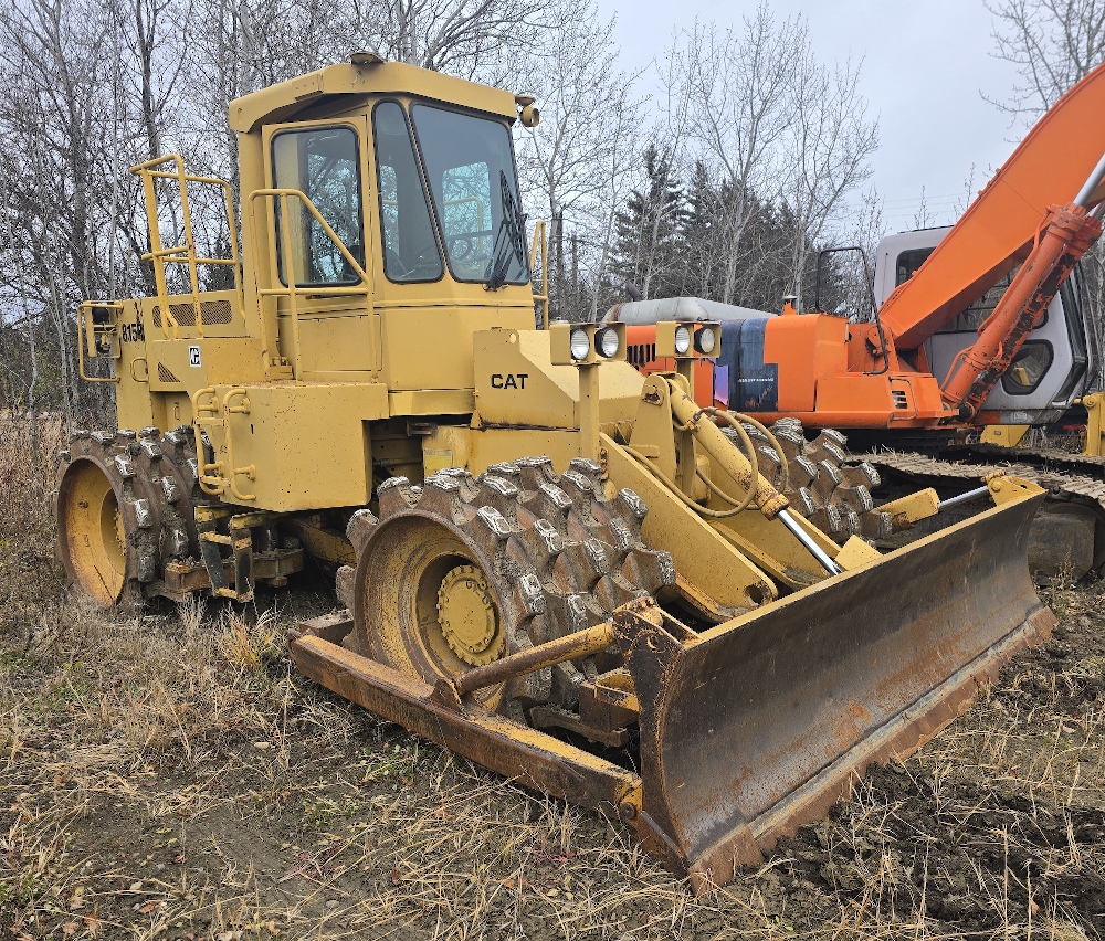 CAT 815B Soil Compactor