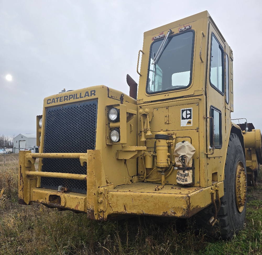 CAT 621B Motor Scraper