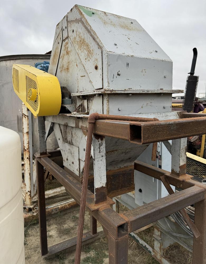 Stutenroth 24in x 16in Impact Mill