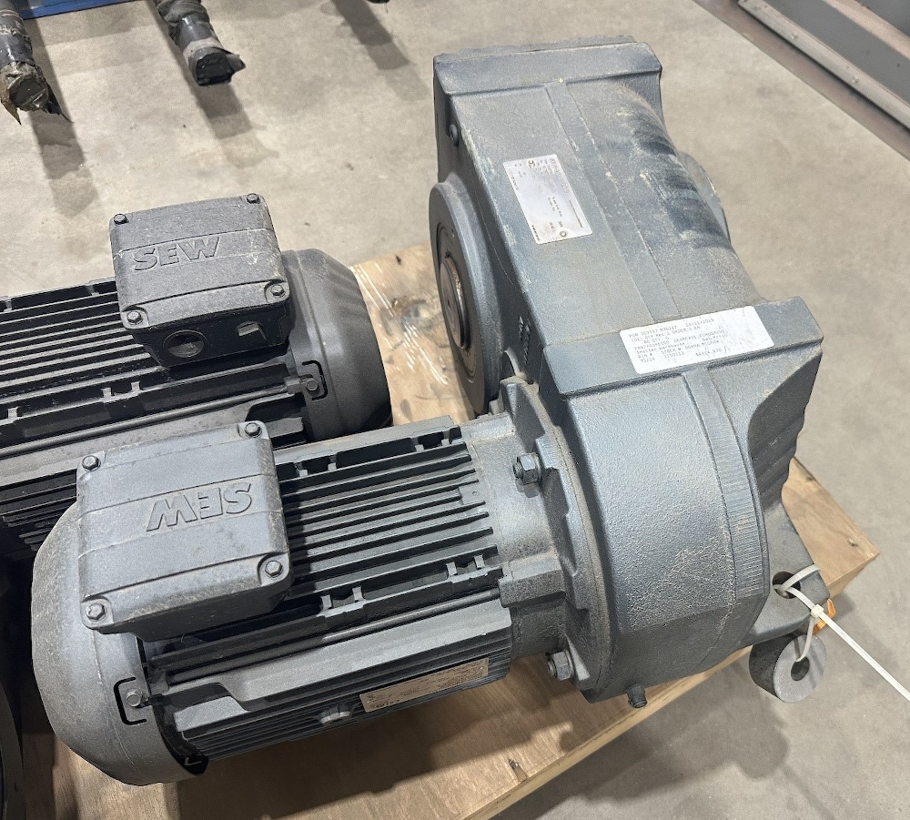 SEW-Eurodrive FA87/A/G Gearmotor