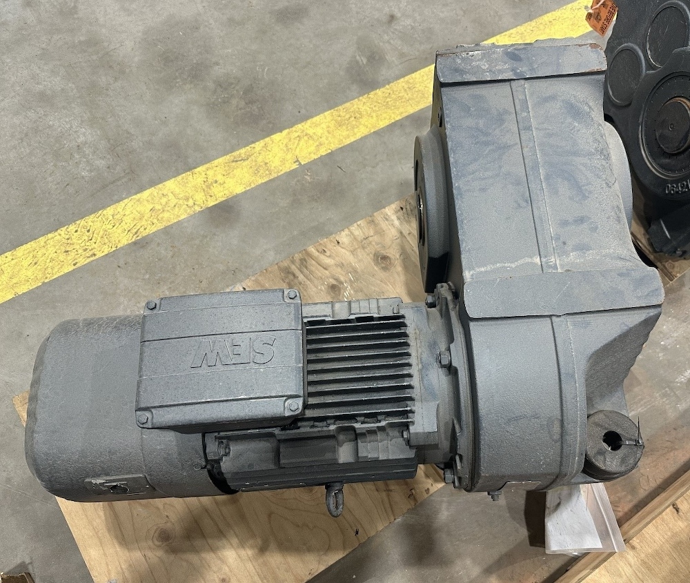 SEW-Eurodrive FA97/A/G Gearmotor