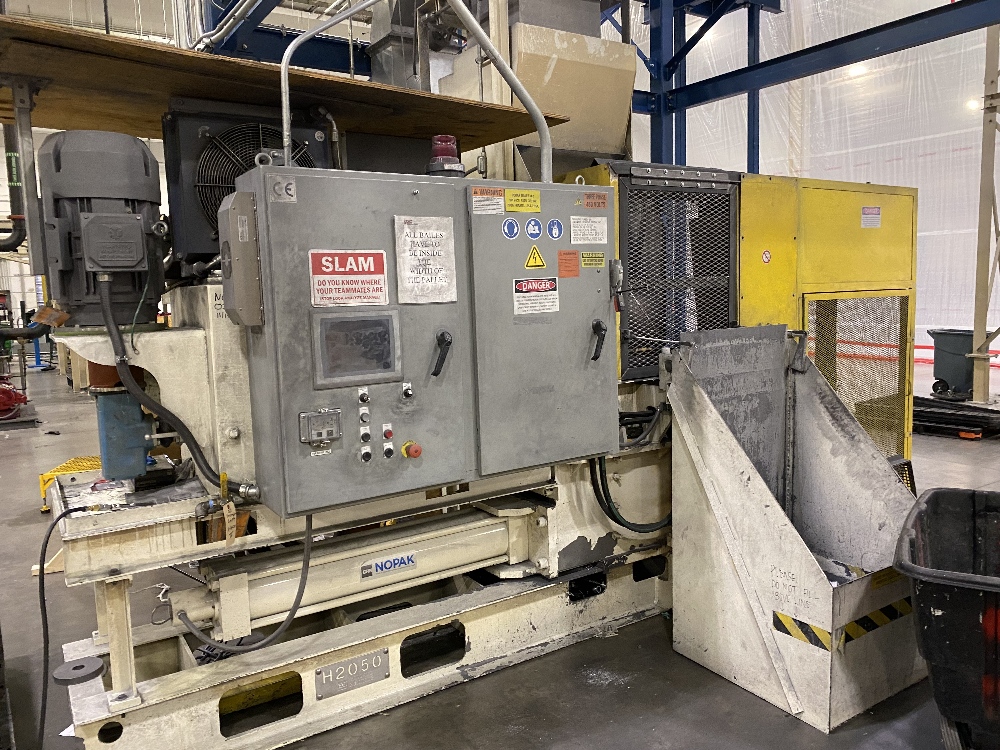 Galland Henning 12DC Horizontal Baler