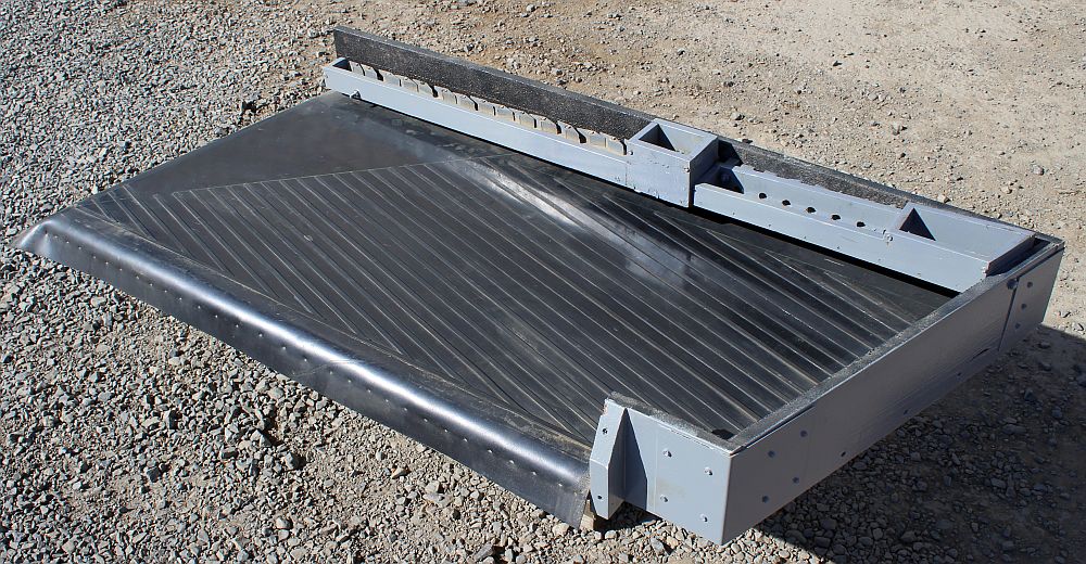 Deister 13B Concentrating Table Deck