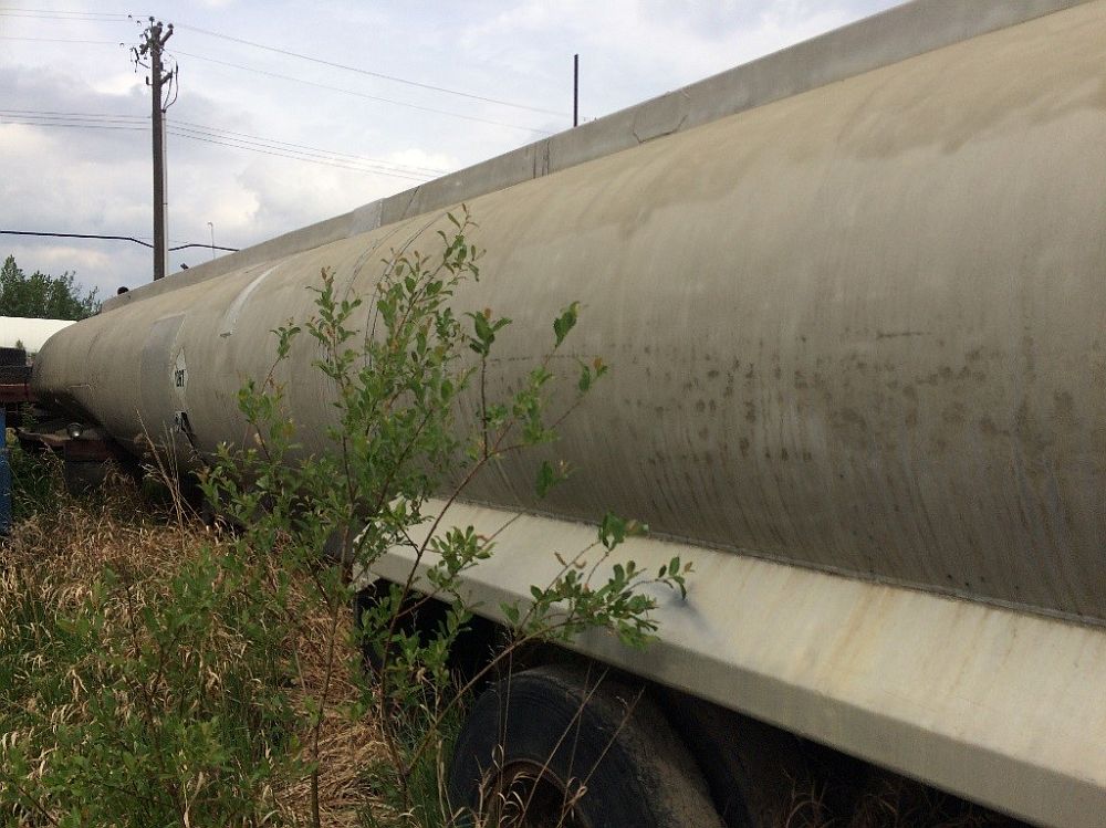 8,000 Gallon Steel Tank