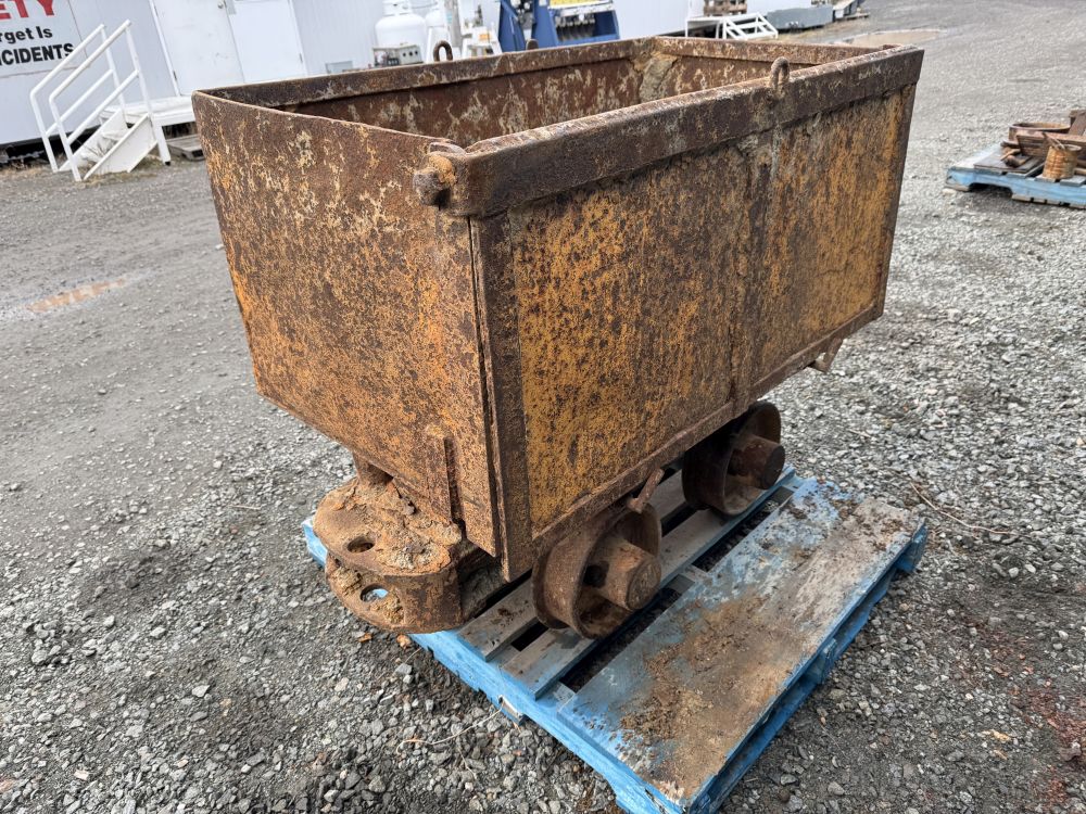4ft Long Side Dump Mine Car